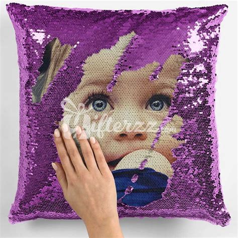 Experience the magic of a reversible cushion cover.